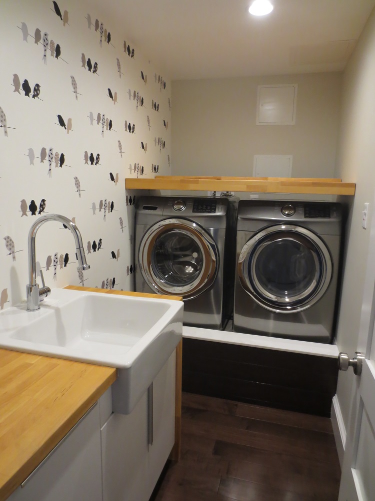 Laundry Rooms & Closets by Mitchell Renovations